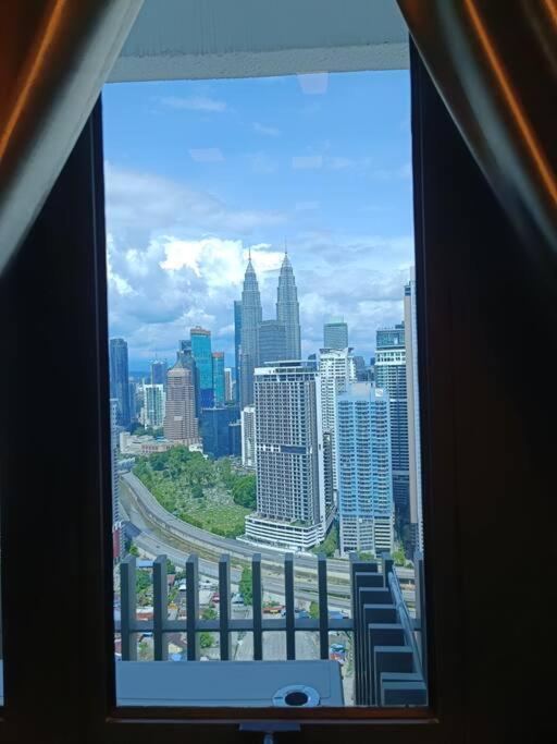 Cl 29A Insta Klcc View & Infinity Pool Daire Kuala Lumpur Dış mekan fotoğraf